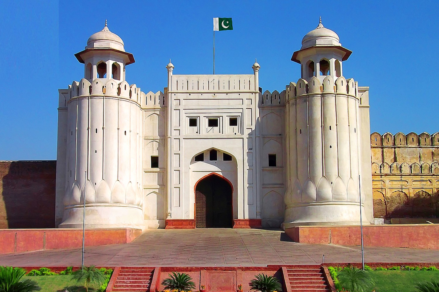 lhr fort
