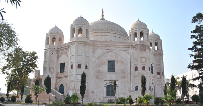 anarkali tomb