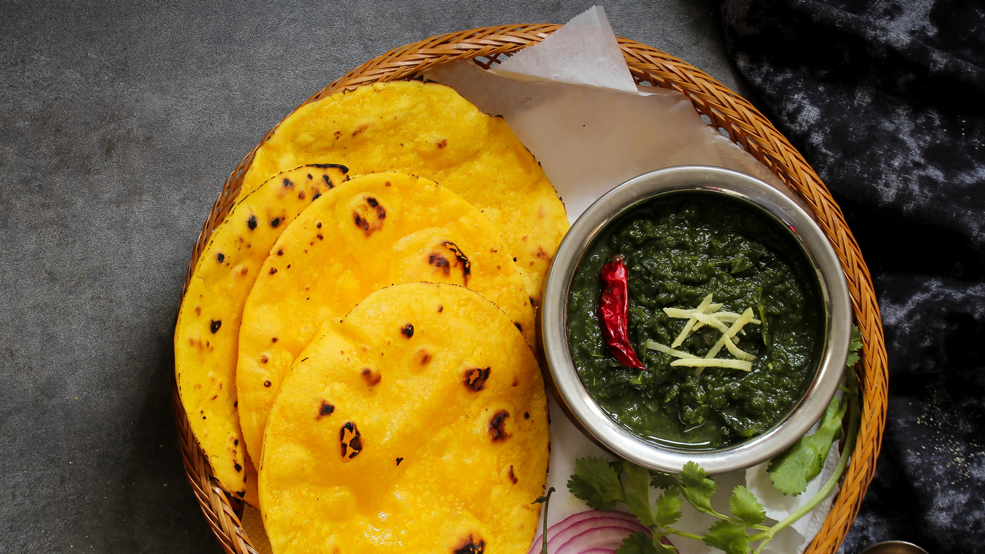 maki-ki-roti-saag